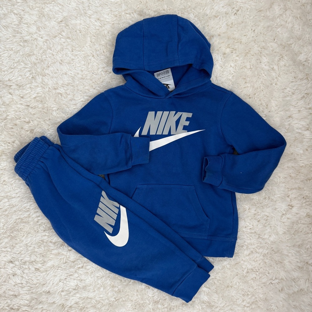 COPY - Boys 4T Nike Set